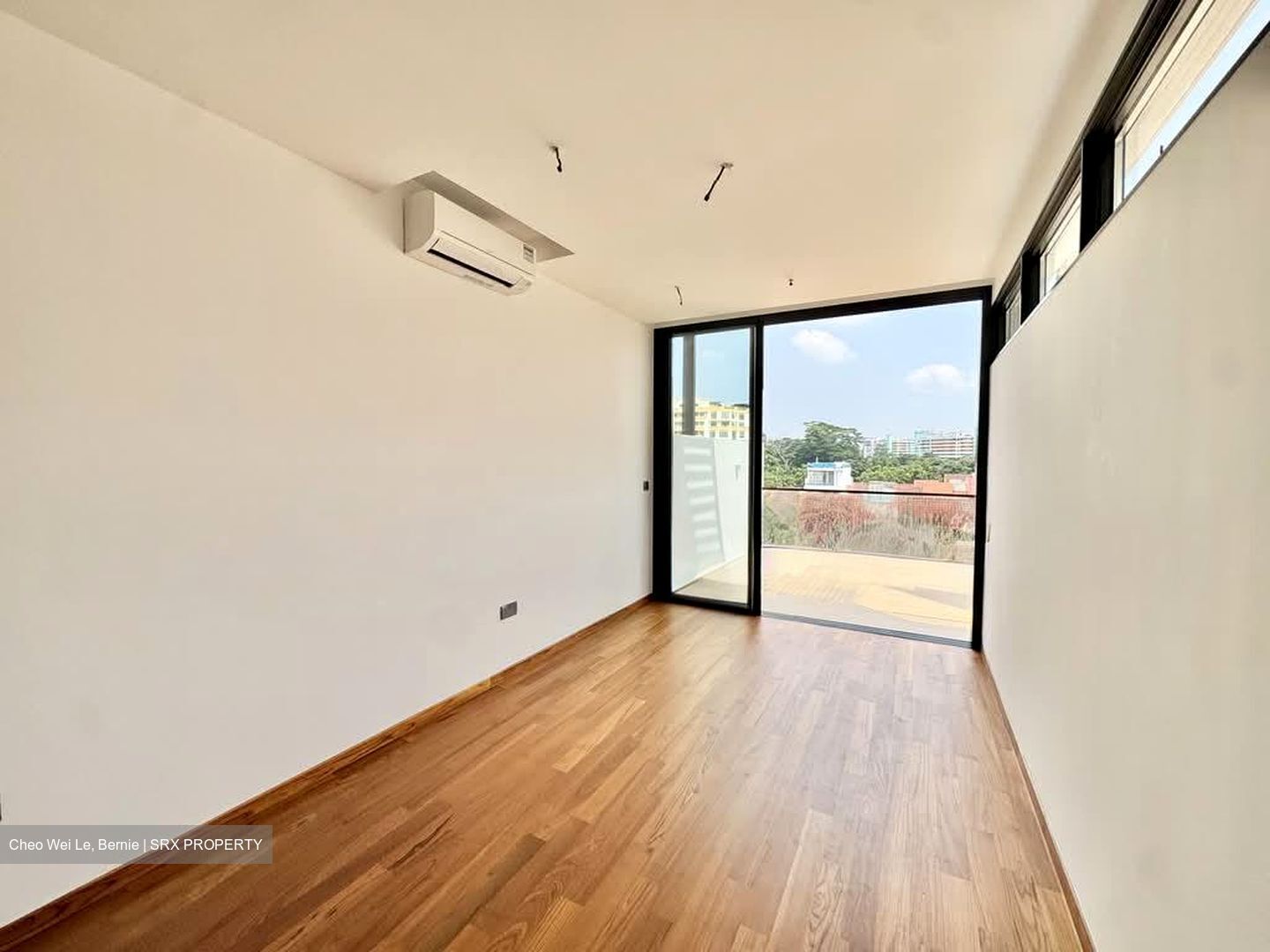 Hillview Avenue (D23), Terrace #599813061